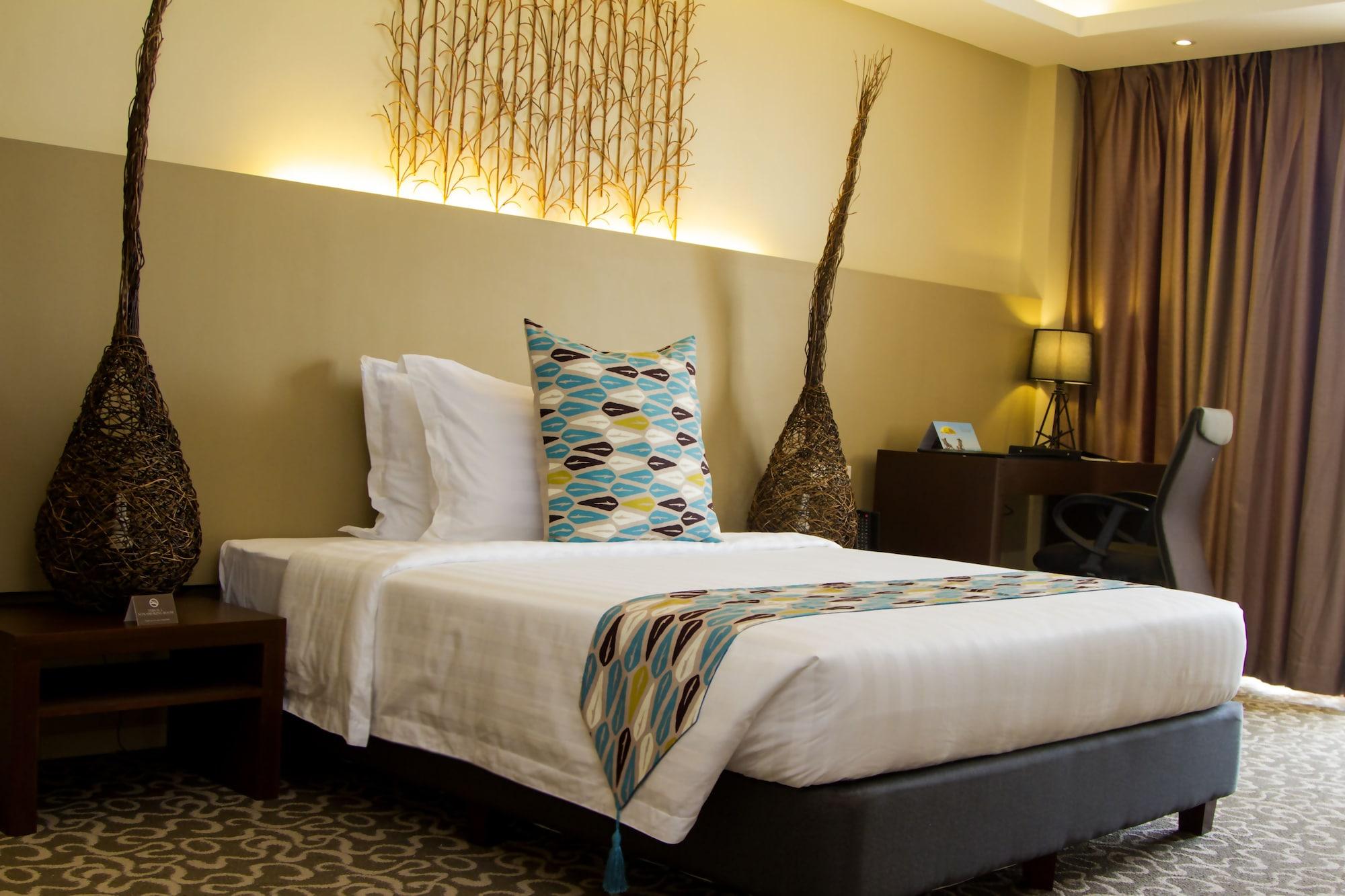 מריוולס The Oriental Hotel Bataan מראה חיצוני תמונה