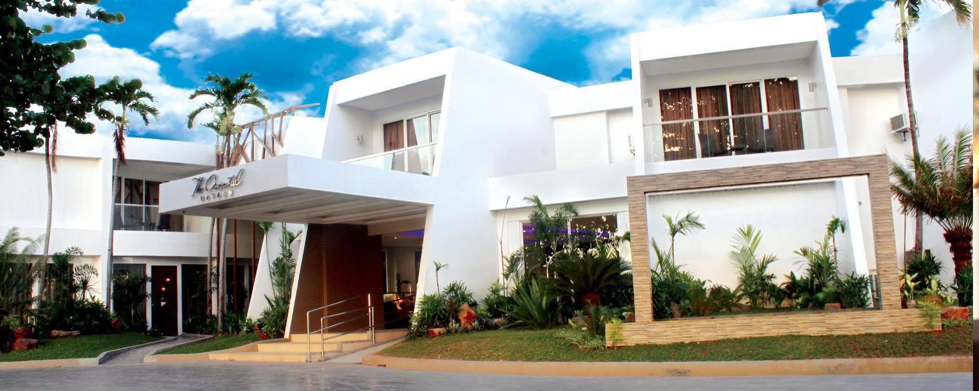 מריוולס The Oriental Hotel Bataan מראה חיצוני תמונה