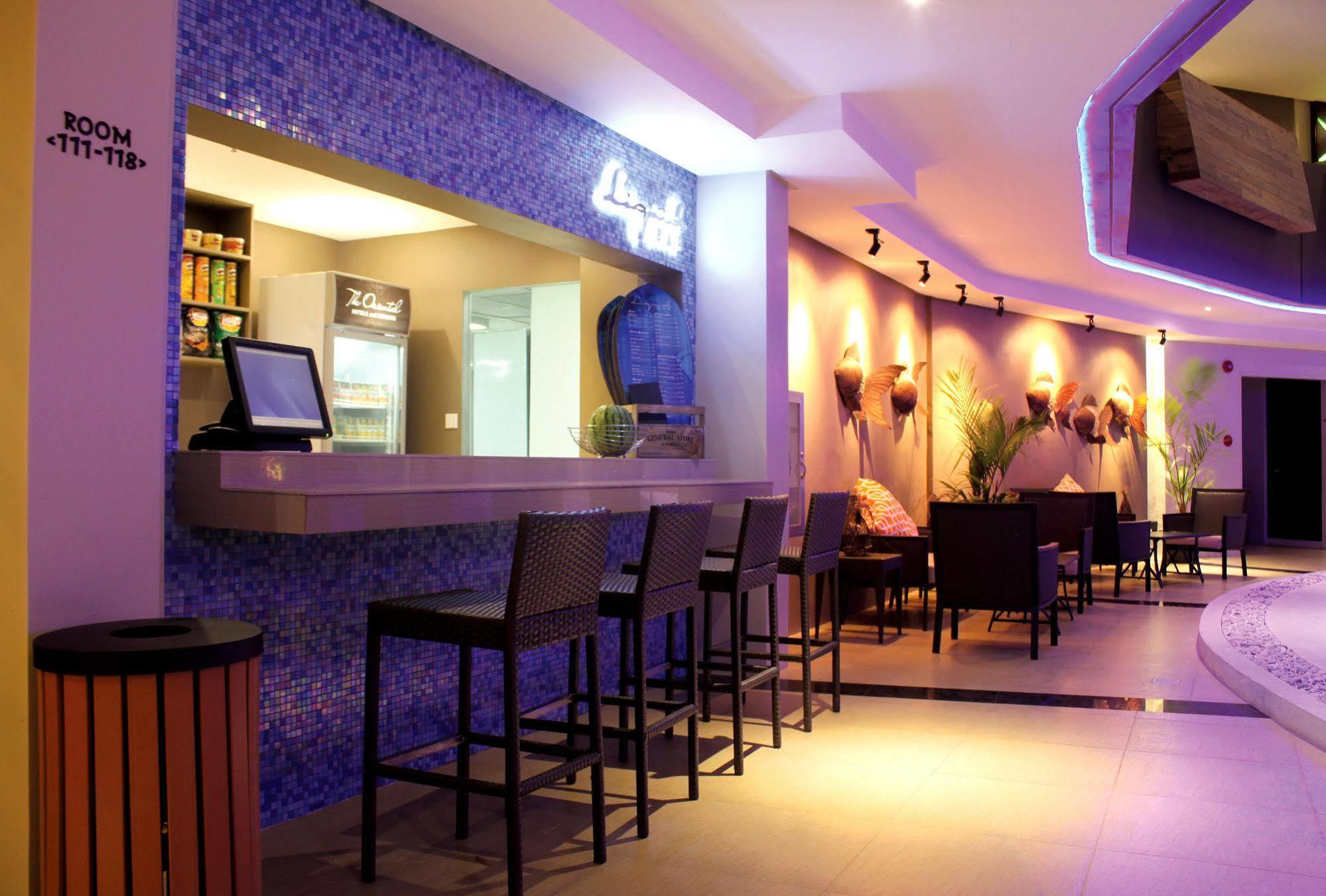 מריוולס The Oriental Hotel Bataan מראה חיצוני תמונה